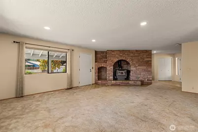 137 W Center Street, Leavenworth, WA 98826 - Photo 5
