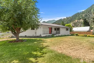 137 W Center St, Leavenworth, WA 98826 - Photo 27