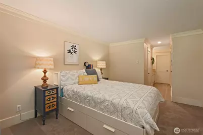 5858 NE Parkpoint Drive #F-203, Seattle, WA 98115 - Photo 11
