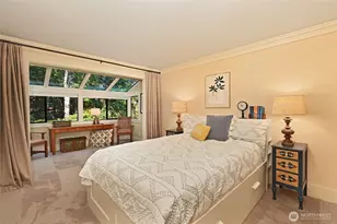 5858 NE Park Point Dr, Seattle, WA 98115 - Photo 9