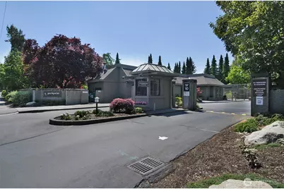 5858 NE Parkpoint Drive #F-203, Seattle, WA 98115 - Photo 27