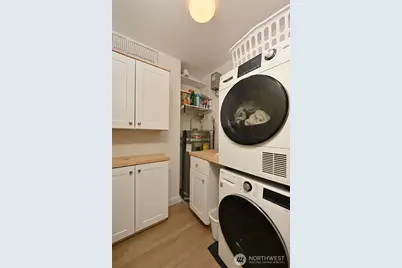 5858 NE Parkpoint Drive #F-203, Seattle, WA 98115 - Photo 21