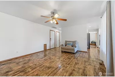 19225 208th Avenue SE, Renton, WA 98058 - Photo 27