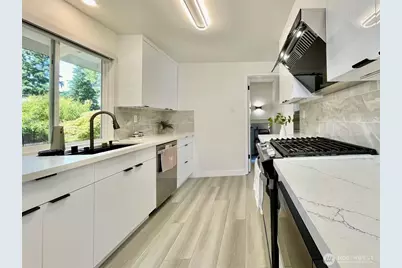1261 150th Avenue SE, Bellevue, WA 98007 - Photo 15