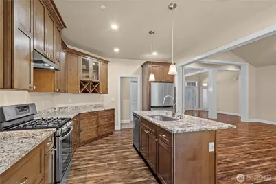 36221 86th Avenue Ct E, Eatonville, WA 98328 - Photo 11