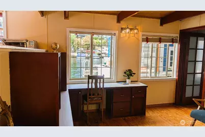 2401 N Northlake Way #E9, Seattle, WA 98103 - Photo 5