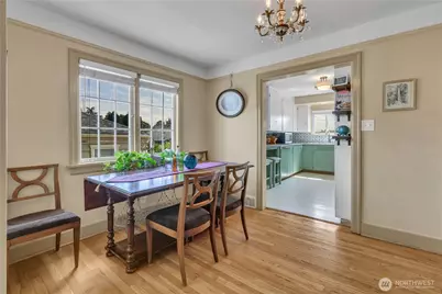 324 Stevens Avenue SW, Renton, WA 98057 - Photo 9