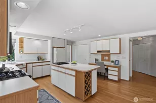 2426 SE Celebrity Ct, Port Orchard, WA 98367 - Photo 11