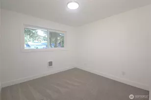 1936 NE Clemens St, Bremerton, WA 98310 - Photo 27
