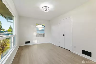 924 E 57th Street, Tacoma, WA 98404 - Photo 13