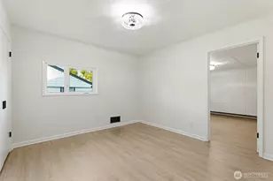 924 E 57th St, Tacoma, WA 98404 - Photo 15