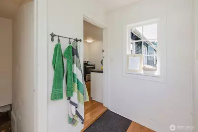 1108 Warren Avenue, Bremerton, WA 98337 - Photo 11
