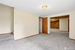 205 N 21st Ave, Kelso, WA 98626 - Photo 17