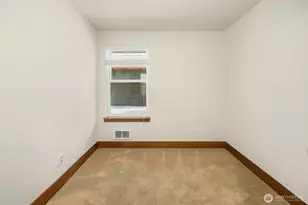 3635 Greenwood Ave N, Seattle, WA 98103 - Photo 5