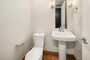 3635 Greenwood Ave N, Seattle, WA 98103 - Photo 15