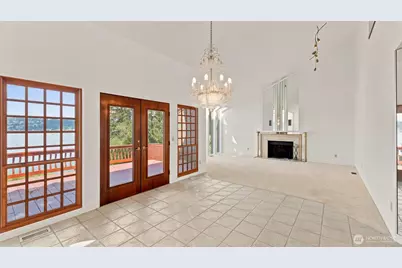 2305 E Lake Sammamish Place SE, Sammamish, WA 98075 - Photo 17