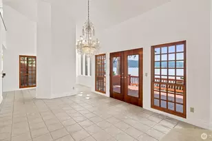 2305 E Lake Sammamish Pl SE, Sammamish, WA 98075 - Photo 21