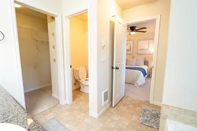 10727 SE 242nd Street #C1, Kent, WA 98030 - Photo 15