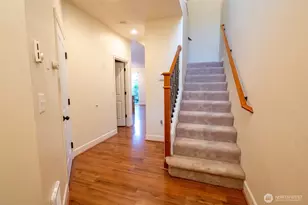 10727 SE 242nd St, Kent, WA 98030 - Photo 3