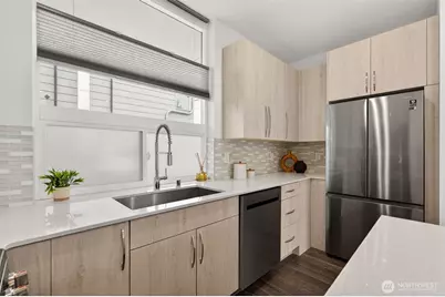 945 NW 56th Street, Seattle, WA 98107 - Photo 9