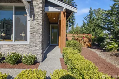 13165 176th Avenue E, Bonney Lake, WA 98391 - Photo 3
