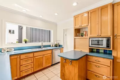 2763 59th Avenue SW, Seattle, WA 98116 - Photo 11