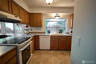 22023 SE 266th Pl, Maple Valley, WA 98038 - Photo 7