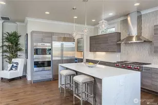 10207 NE 21st Pl, Bellevue, WA 98004 - Photo 9