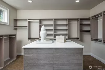 10207 NE 21st Place, Bellevue, WA 98004 - Photo 17