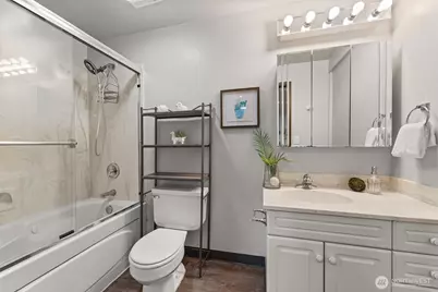 22208 Meridian Avenue S, Bothell, WA 98021 - Photo 19