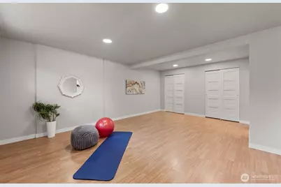 22208 Meridian Avenue S, Bothell, WA 98021 - Photo 17
