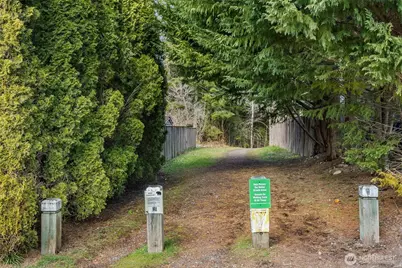23973 SE 42nd Place, Sammamish, WA 98029 - Photo 37