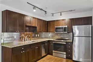 1620 Belmont Ave, Seattle, WA 98122 - Photo 9