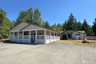 202 Birdsong Ln, Port Angeles, WA 98362 - Photo 3