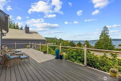 178 Skagit Avenue, Camano Island, WA 98282 - Photo 1