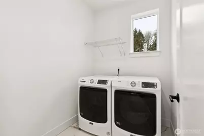 13960 NE 123rd Way #101, Redmond, WA 98052 - Photo 33