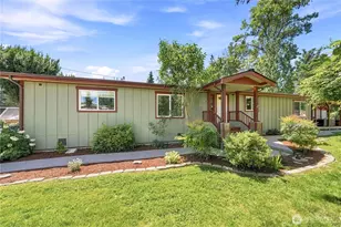516 Beach Dr, Snohomish, WA 98290 - Photo 1