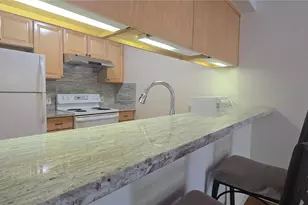 12345 Roosevelt Way NE, Seattle, WA 98125 - Photo 11