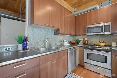 1408 12th Avenue #310, Seattle, WA 98122 - Photo 7