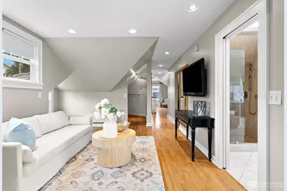 114 Queen Anne Drive, Seattle, WA 98109 - Photo 19