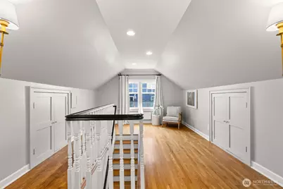 114 Queen Anne Drive, Seattle, WA 98109 - Photo 17