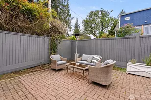 114 Queen Anne Dr, Seattle, WA 98109 - Photo 37