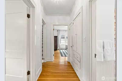 114 Queen Anne Drive, Seattle, WA 98109 - Photo 29