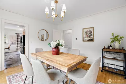 114 Queen Anne Drive, Seattle, WA 98109 - Photo 7