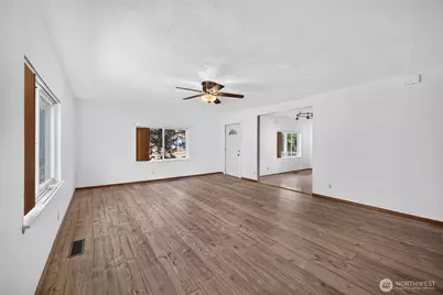 233 Cascade Street, Buckley, WA 98321 - Photo 7