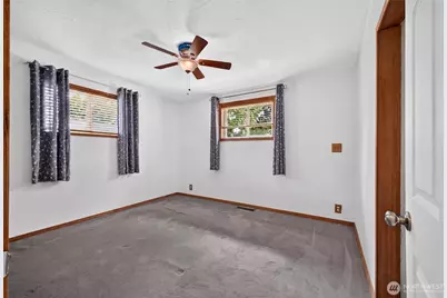 233 Cascade Street, Buckley, WA 98321 - Photo 11