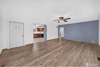 233 Cascade Street, Buckley, WA 98321 - Photo 5