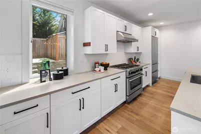 6538 11th Avenue NW #1, Seattle, WA 98117 - Photo 9