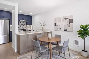8800 20th Ave NE, Seattle, WA 98115 - Photo 11
