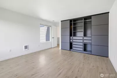 8800 20th Avenue NE #B202, Seattle, WA 98115 - Photo 27